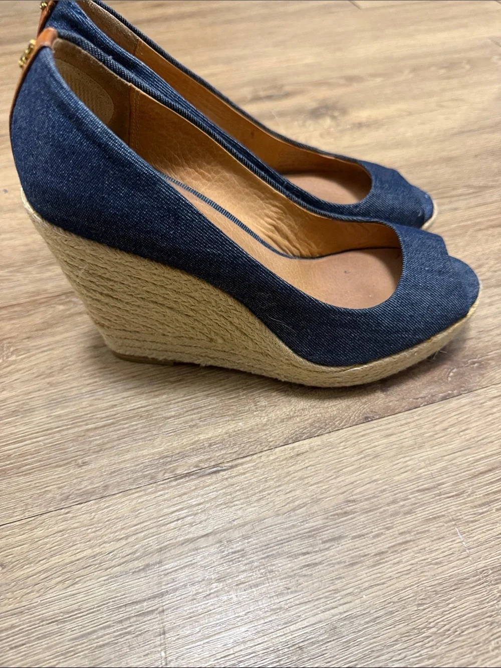 Coach women peep